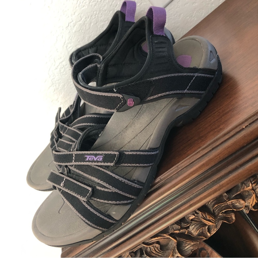 Teva black and purple adjustable strap sandal 9 - Picture 1 of 7